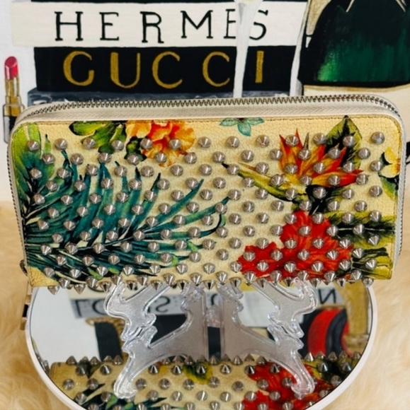 Christian Louboutin Panettone Studded Flower Long Zippy Wallet - Picture 2 of 10